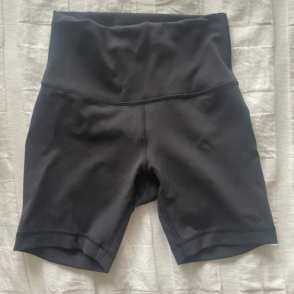 Lululemon Wunder Train High-rise short 6 '' (Size 4)